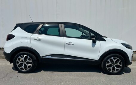 Renault Kaptur I рестайлинг, 2017 год, 1 065 000 рублей, 6 фотография