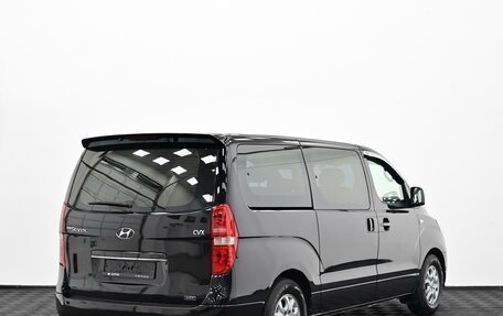 Hyundai Grand Starex Grand Starex I рестайлинг 2, 2013 год, 1 355 000 рублей, 4 фотография