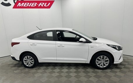 Hyundai Solaris II рестайлинг, 2021 год, 1 775 000 рублей, 10 фотография