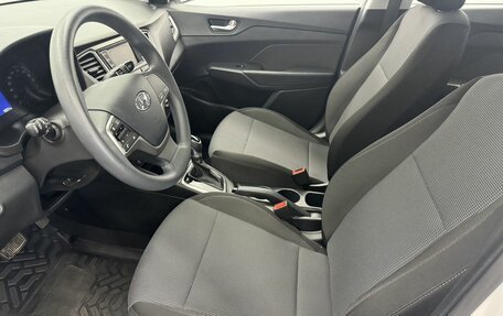 Hyundai Solaris II рестайлинг, 2021 год, 1 775 000 рублей, 18 фотография