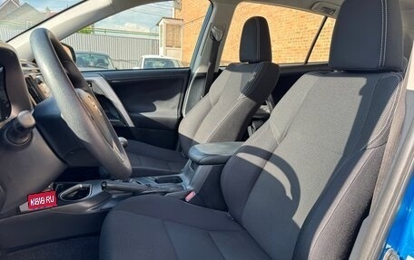 Toyota RAV4, 2015 год, 1 890 000 рублей, 14 фотография