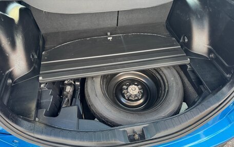 Toyota RAV4, 2015 год, 1 890 000 рублей, 32 фотография