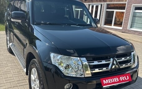 Mitsubishi Pajero IV, 2011 год, 2 290 000 рублей, 5 фотография