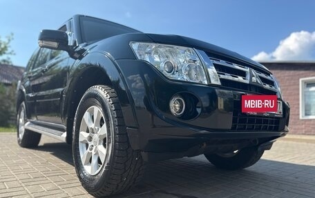 Mitsubishi Pajero IV, 2011 год, 2 290 000 рублей, 2 фотография