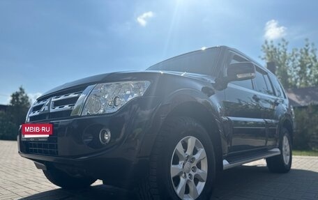 Mitsubishi Pajero IV, 2011 год, 2 290 000 рублей, 8 фотография