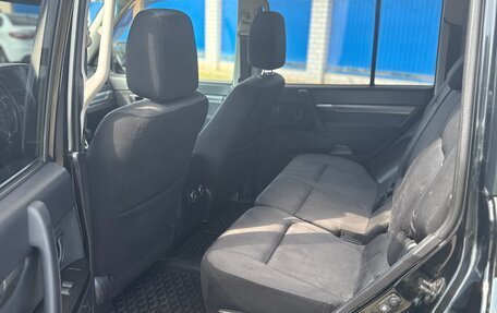 Mitsubishi Pajero IV, 2011 год, 2 290 000 рублей, 22 фотография