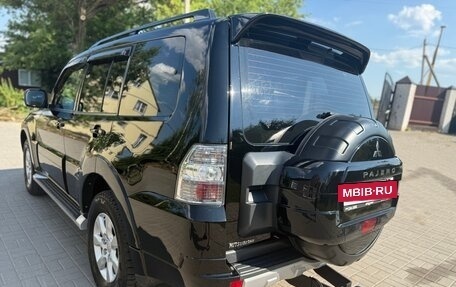 Mitsubishi Pajero IV, 2011 год, 2 290 000 рублей, 10 фотография