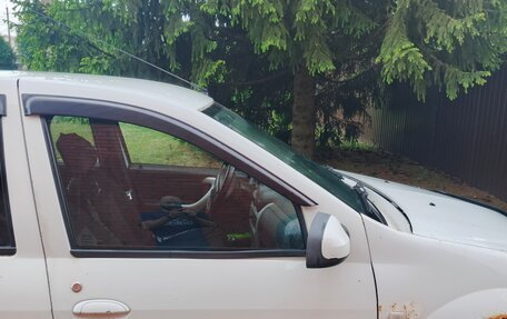 Renault Logan I, 2013 год, 270 000 рублей, 3 фотография