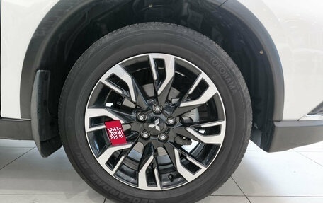 Mitsubishi Outlander III рестайлинг 3, 2022 год, 3 200 000 рублей, 22 фотография