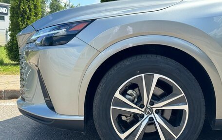 Lexus RX IV рестайлинг, 2024 год, 7 600 000 рублей, 4 фотография