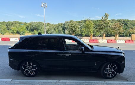 Rolls-Royce Cullinan, 2021 год, 25 000 000 рублей, 3 фотография