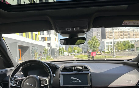 Jaguar XE I рестайлинг, 2018 год, 2 260 000 рублей, 15 фотография