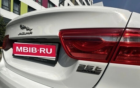 Jaguar XE I рестайлинг, 2018 год, 2 260 000 рублей, 13 фотография