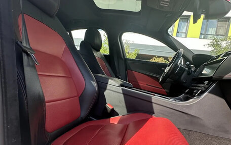 Jaguar XE I рестайлинг, 2018 год, 2 260 000 рублей, 25 фотография