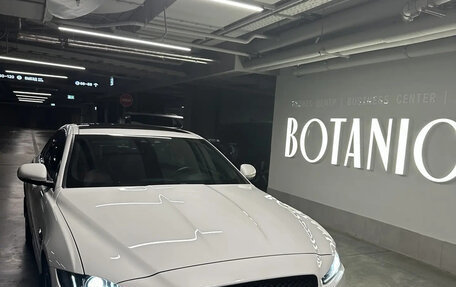 Jaguar XE I рестайлинг, 2018 год, 2 260 000 рублей, 32 фотография