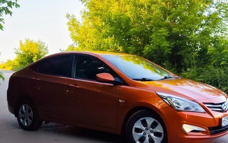 Hyundai Solaris II рестайлинг, 2015 год, 1 030 000 рублей, 4 фотография