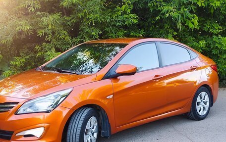 Hyundai Solaris II рестайлинг, 2015 год, 1 030 000 рублей, 5 фотография