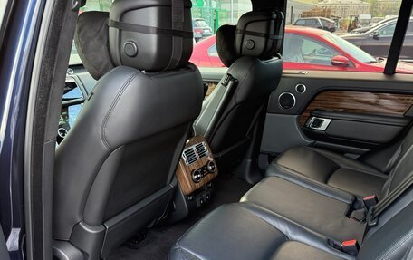 Land Rover Range Rover IV рестайлинг, 2018 год, 6 900 000 рублей, 9 фотография