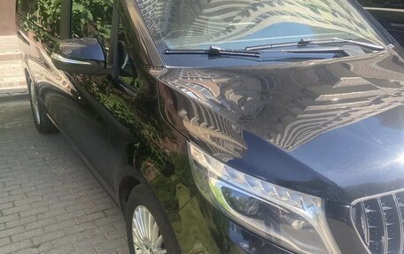 Mercedes-Benz V-Класс, 2014 год, 2 650 000 рублей, 2 фотография