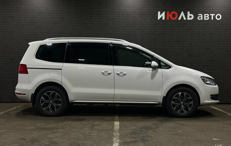 Volkswagen Sharan II, 2011 год, 1 425 000 рублей, 4 фотография