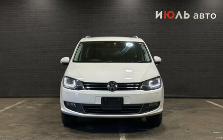 Volkswagen Sharan II, 2011 год, 1 425 000 рублей, 2 фотография
