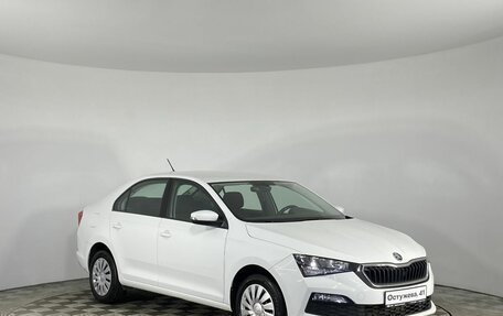 Skoda Rapid II, 2021 год, 1 780 000 рублей, 2 фотография