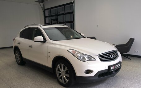 Infiniti QX50 I рестайлинг, 2014 год, 1 670 000 рублей, 2 фотография