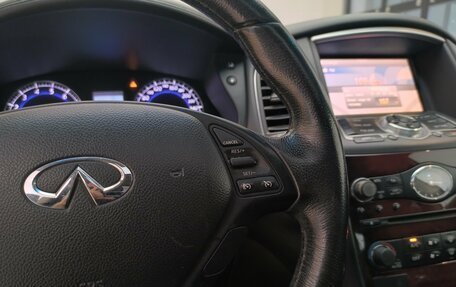 Infiniti QX50 I рестайлинг, 2014 год, 1 670 000 рублей, 19 фотография