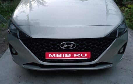 Hyundai Solaris II рестайлинг, 2020 год, 1 800 000 рублей, 1 фотография