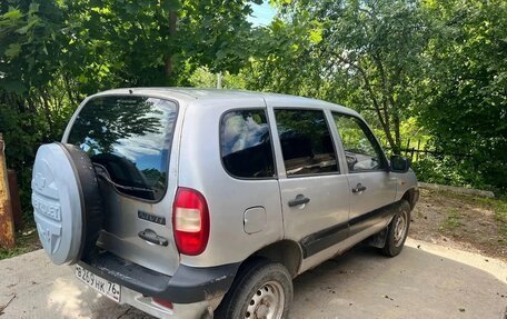 Chevrolet Niva I рестайлинг, 2003 год, 145 000 рублей, 2 фотография