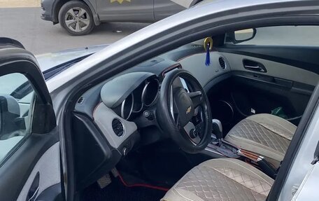Chevrolet Cruze II, 2011 год, 530 000 рублей, 13 фотография