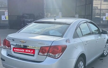 Chevrolet Cruze II, 2011 год, 530 000 рублей, 4 фотография