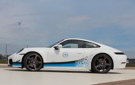 Porsche 911, 2025 год, 23 158 000 рублей, 8 фотография