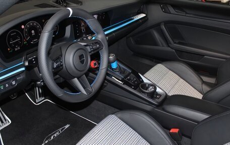 Porsche 911, 2025 год, 23 158 000 рублей, 13 фотография