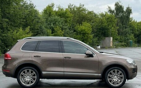 Volkswagen Touareg III, 2012 год, 2 000 000 рублей, 2 фотография