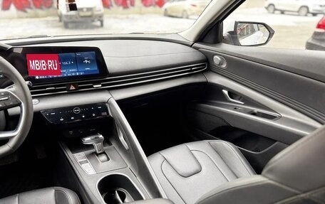 Hyundai Elantra, 2022 год, 1 510 000 рублей, 7 фотография