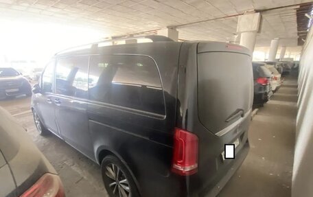 Mercedes-Benz V-Класс, 2015 год, 2 778 468 рублей, 4 фотография