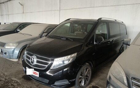 Mercedes-Benz V-Класс, 2015 год, 2 778 468 рублей, 3 фотография