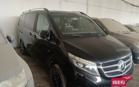 Mercedes-Benz V-Класс, 2015 год, 2 778 468 рублей, 2 фотография