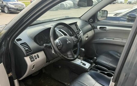 Mitsubishi Pajero Sport II рестайлинг, 2013 год, 1 544 000 рублей, 10 фотография