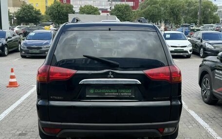 Mitsubishi Pajero Sport II рестайлинг, 2013 год, 1 544 000 рублей, 7 фотография