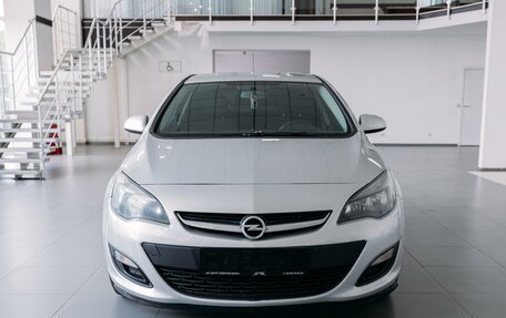 Opel Astra J, 2013 год, 799 000 рублей, 2 фотография