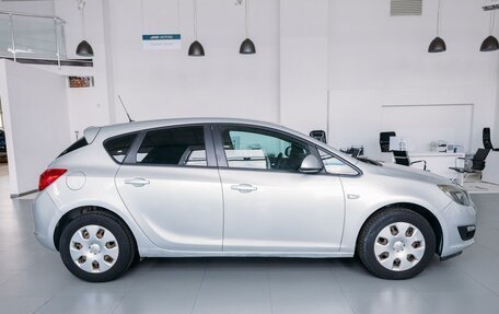 Opel Astra J, 2013 год, 799 000 рублей, 4 фотография