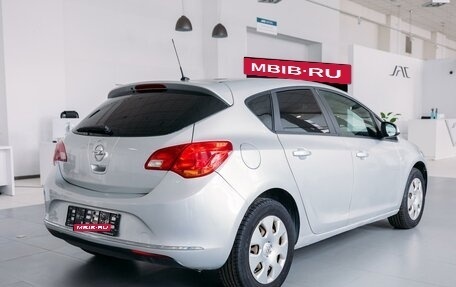 Opel Astra J, 2013 год, 799 000 рублей, 5 фотография
