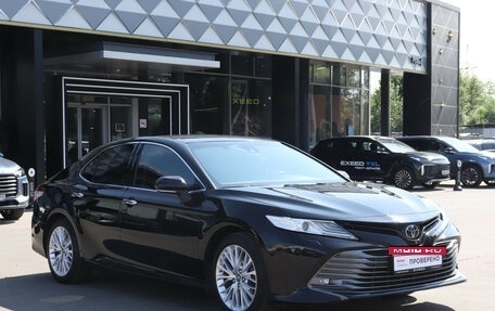 Toyota Camry, 2018 год, 2 710 000 рублей, 3 фотография