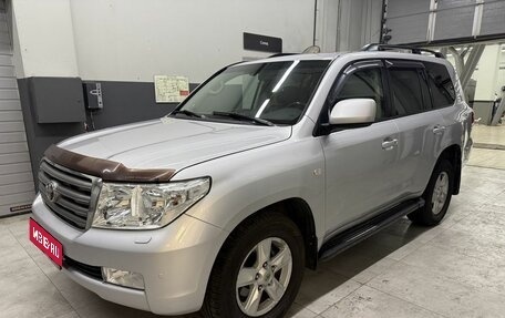 Toyota Land Cruiser 200, 2009 год, 2 399 000 рублей, 1 фотография