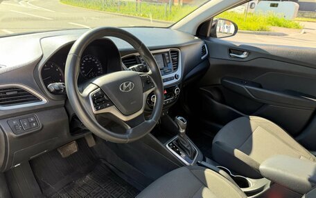 Hyundai Solaris II рестайлинг, 2018 год, 1 039 000 рублей, 10 фотография