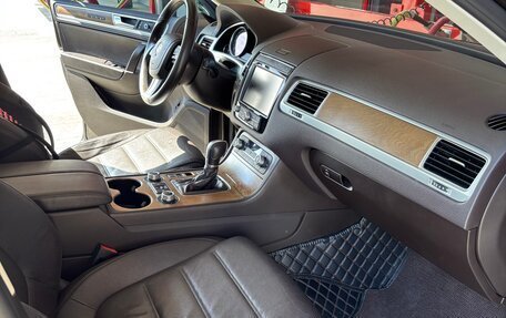 Volkswagen Touareg III, 2015 год, 3 500 000 рублей, 15 фотография
