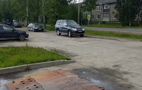 Mitsubishi Pajero IV, 2008 год, 1 650 000 рублей, 2 фотография