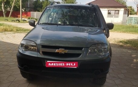 Chevrolet Niva I рестайлинг, 2016 год, 765 000 рублей, 8 фотография